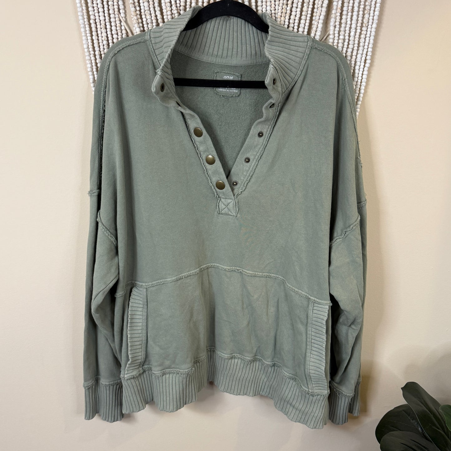 Aerie Green Sweatshirt XL