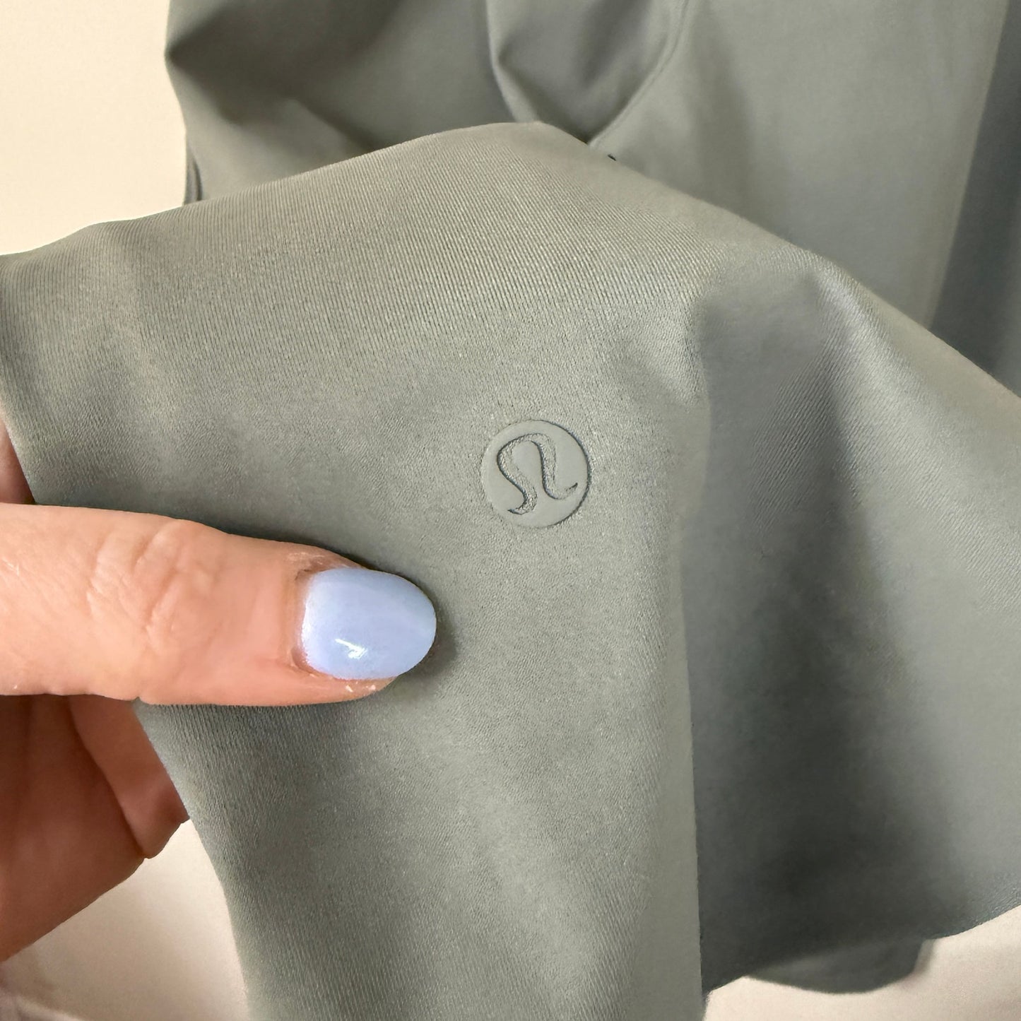 Lululemon Cropped Sage Green Jogger Pants 6