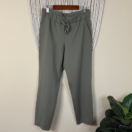 Lululemon Cropped Sage Green Jogger Pants 6