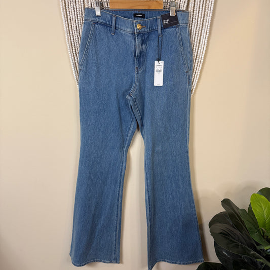 Express NWT 70s Mid Rise Flare Light Wash 4 $88 retail