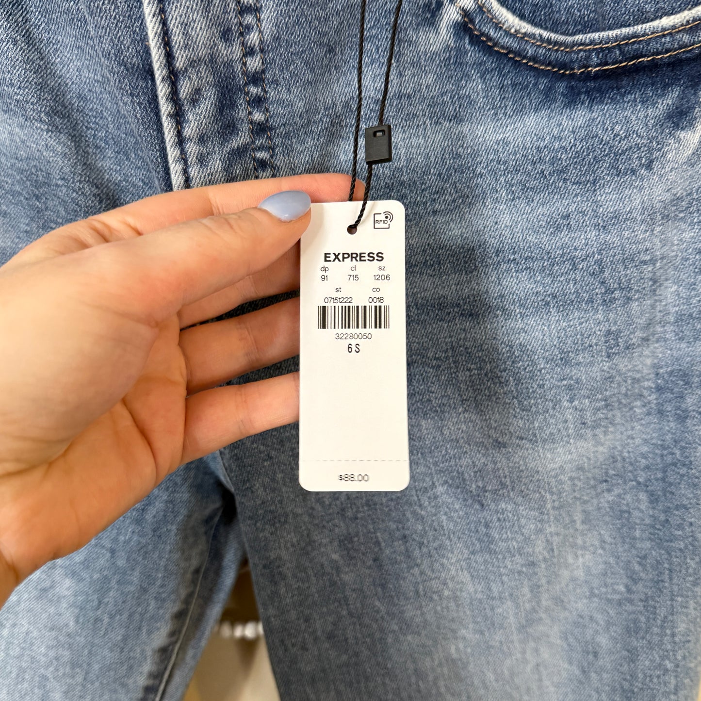 Express NWT 70s Flare Midrise Jeans Size 6 Short $88 retail